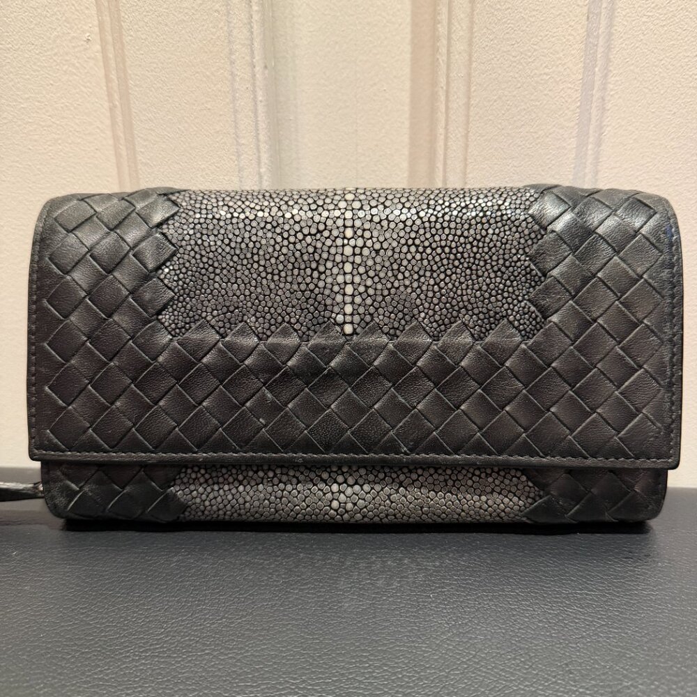 Rare Bottega Veneta Intrecciato Black Leather Nappa Long Wallet w/ Stingray - Picture 2 of 10